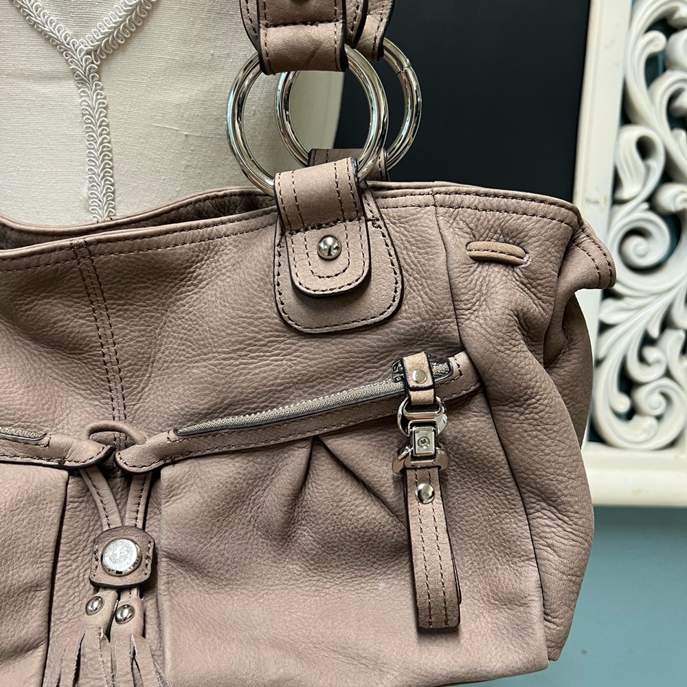 B Makowsky taupe Leather shoulder bag - Picture 2 of 7